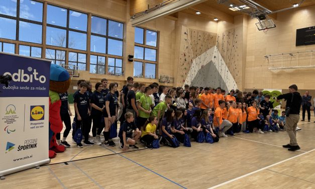 Zaključni turnir projekta Odbito v odbojki sede za osnovnošolce